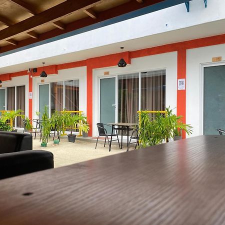 Dacha Thoddoo White Sand Exterior photo