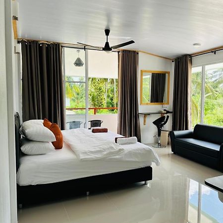 Dacha Thoddoo White Sand Exterior photo